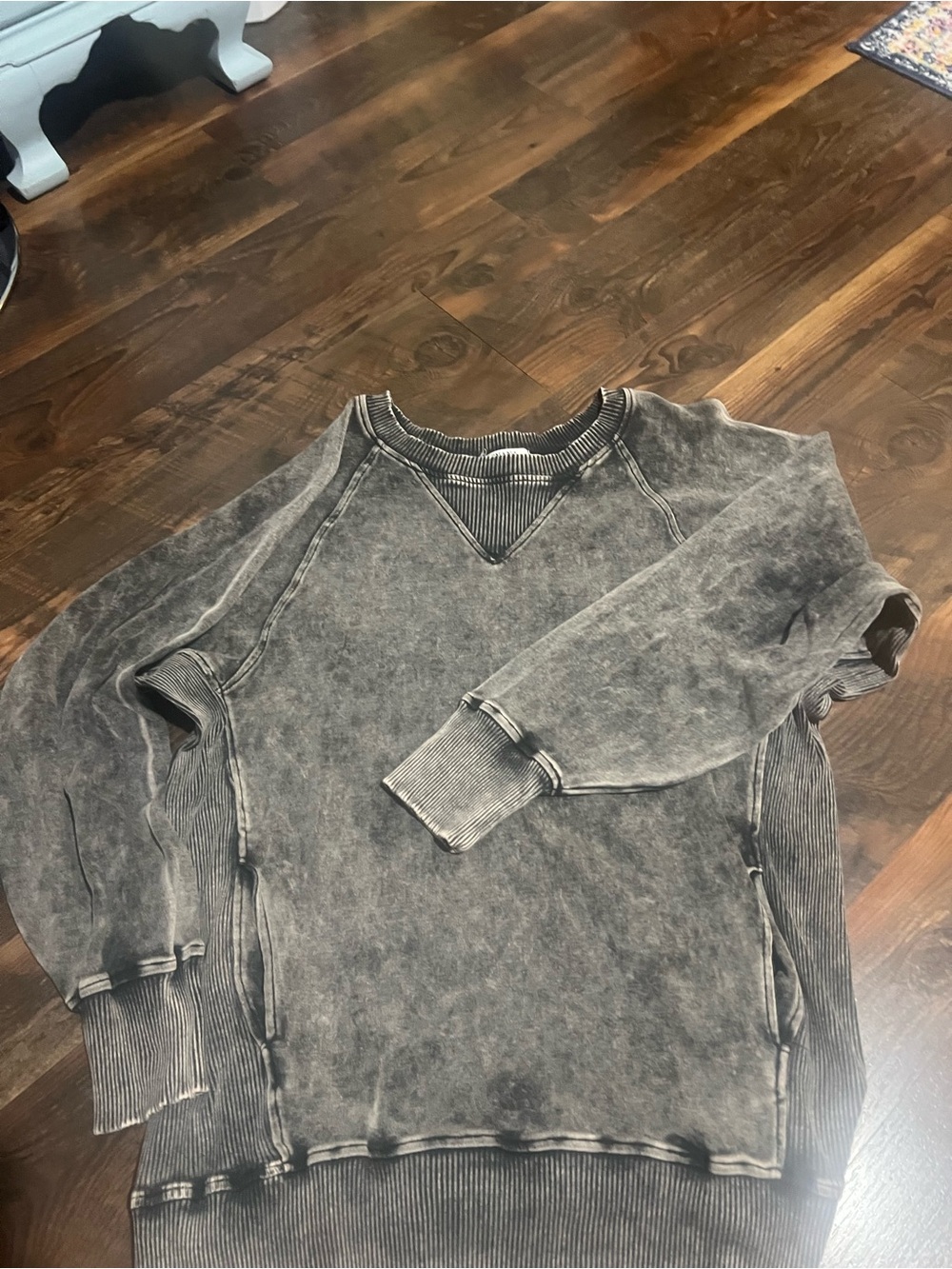 Zenana Outfitters Washed Grey Men's Crewneck Sweater